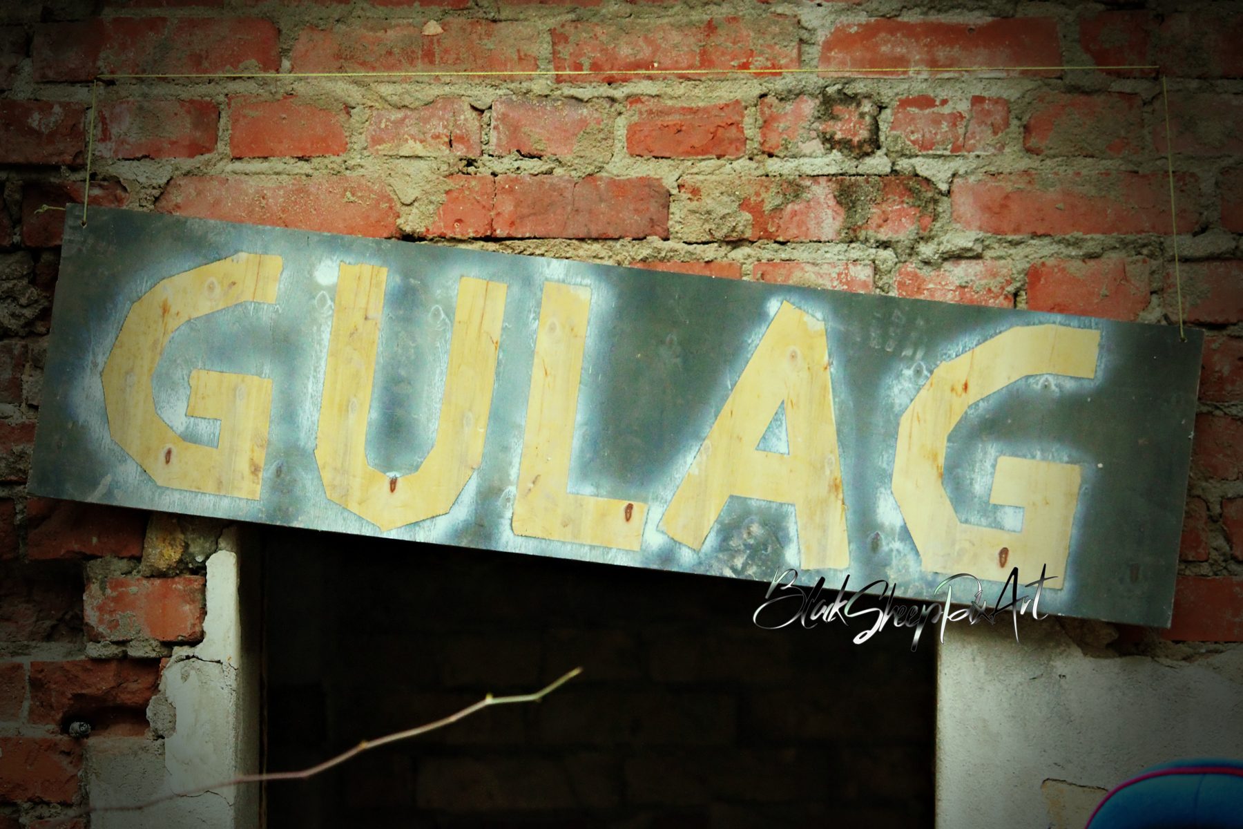 WARZONE Season 6 – Gulag-Schild